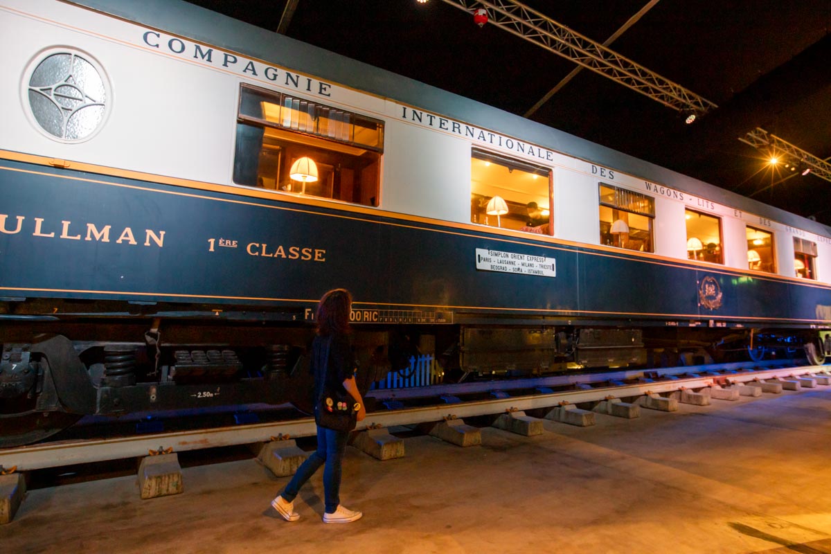 Walking along the Original 1930 Train Carriage - Orient Express Singapore