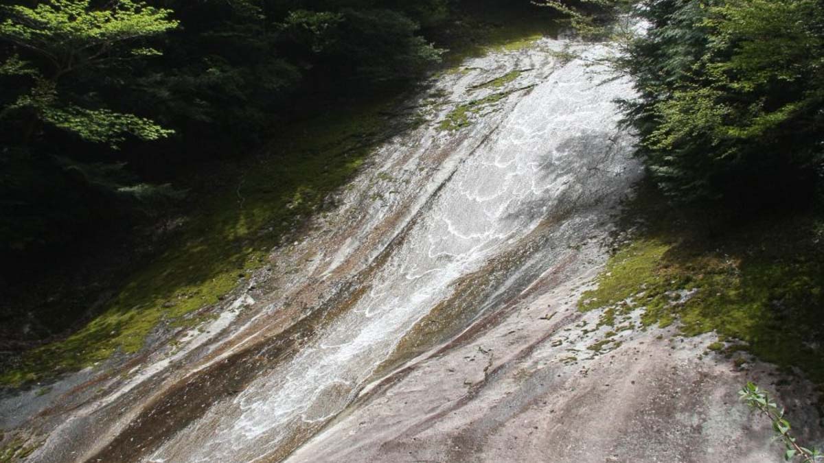 Yukiwa Falls - Ehime Japan