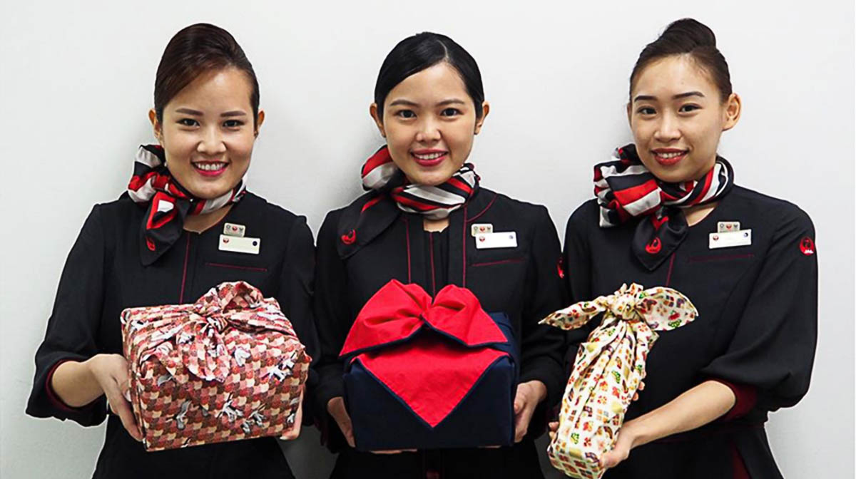 JAL Cabin Crew in Singapore Japan Rail Cafe - SG Jan Deals