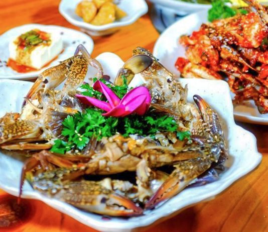 Ganjang Gejang Korean Crab - What to Eat in Singapore