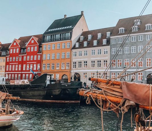 Featured-— Travelling-on-Student-Exchange-in-Europe