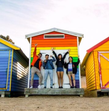 Brighton Beach Colourful Bathing Boxes - Apps To Make Friends