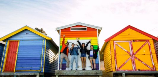 Brighton Beach Colourful Bathing Boxes - Apps To Make Friends