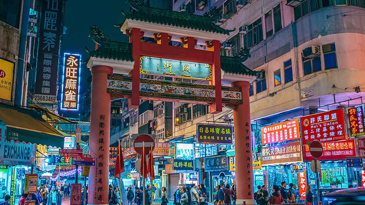 Temple Street Night Market - Things to do in Hong Kong