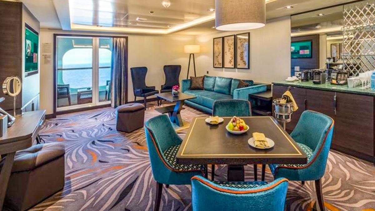 World Dream Cruise Palace Penthouse - Royal Carribean Vs World Dream