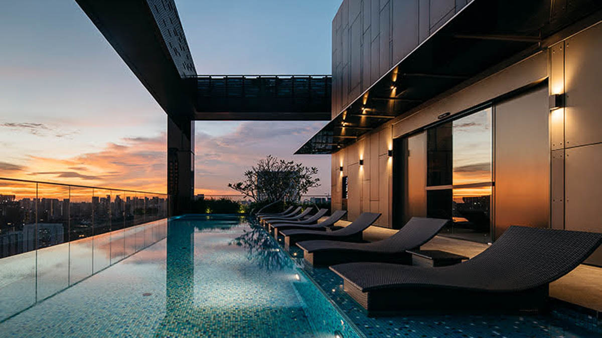 The Clan Sky Pool - Staycation in Singapore