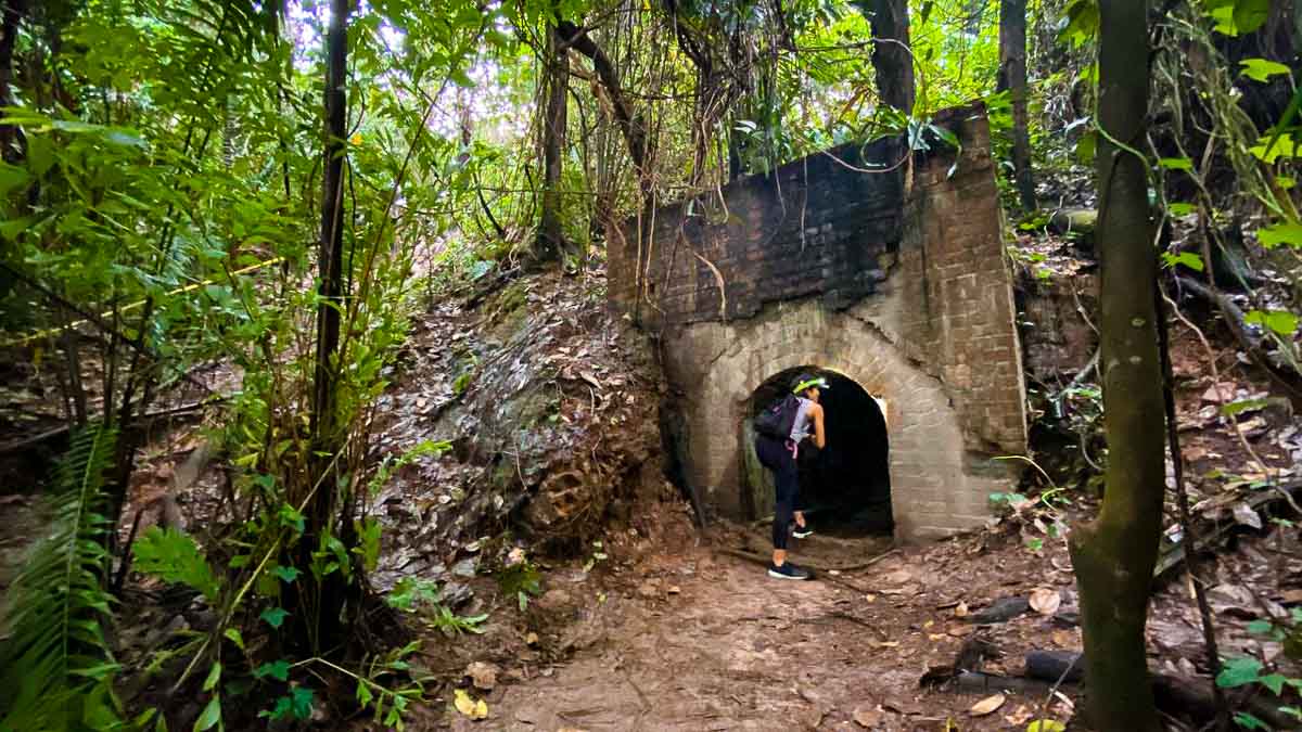 Keppel Hill Reservoir Seah Im Bunker Entrance - Hiking Trails in Singapore