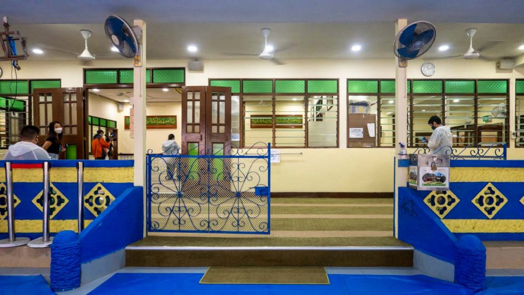 Masjid Petempatan old gates and windows - Sembawang Heritage Trail guide