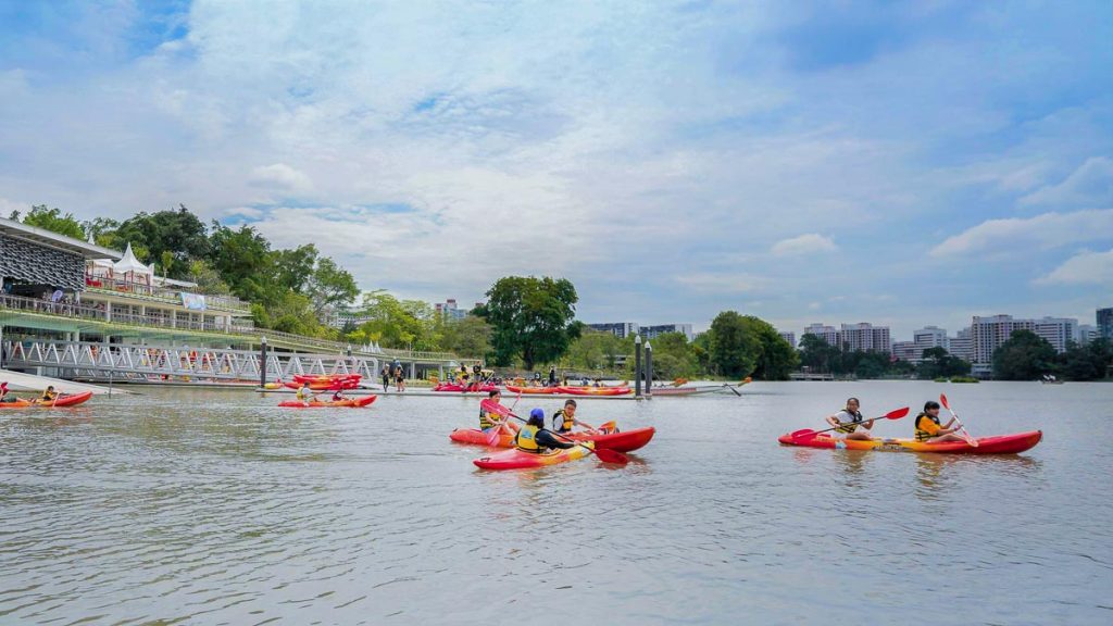 Kayaking at PAssion WaVe
