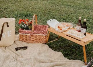 9 Scenic Spots to Picnic in Singapore and Pro-tips For the Perfect Alfresco Meal Picnic at Marina Barrage - Solo Things to do in Singapore