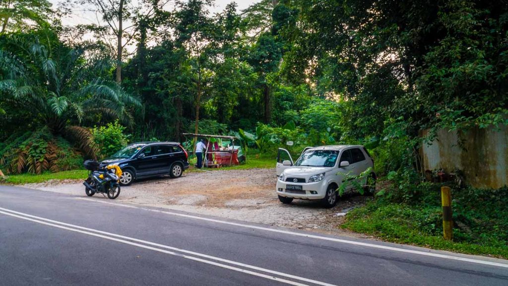 Entrance to Bukit Brown 