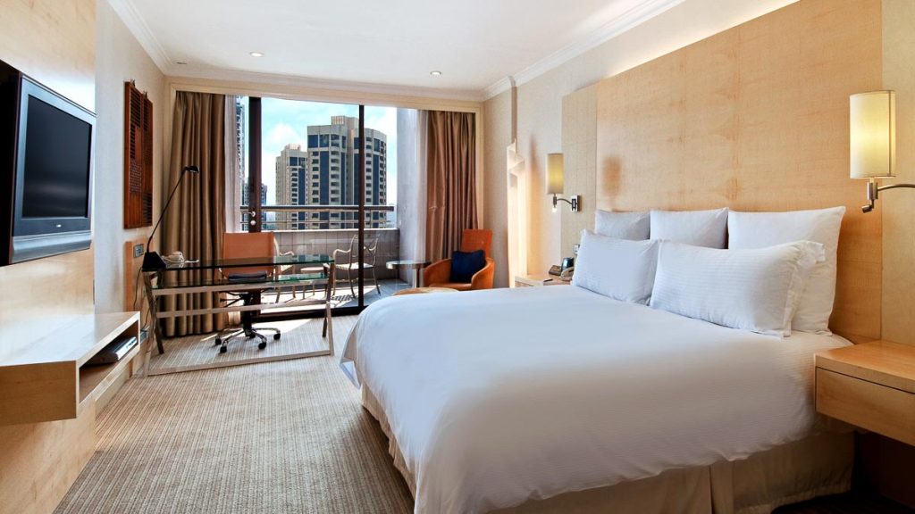 Hilton Singapore King Executive Plus Room with Balcony - Singapore Staycation