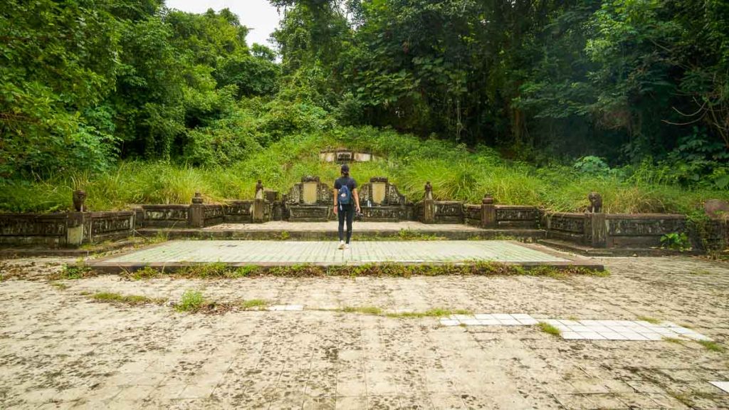 Ong Family Complex at Bukit Brown Cemetery