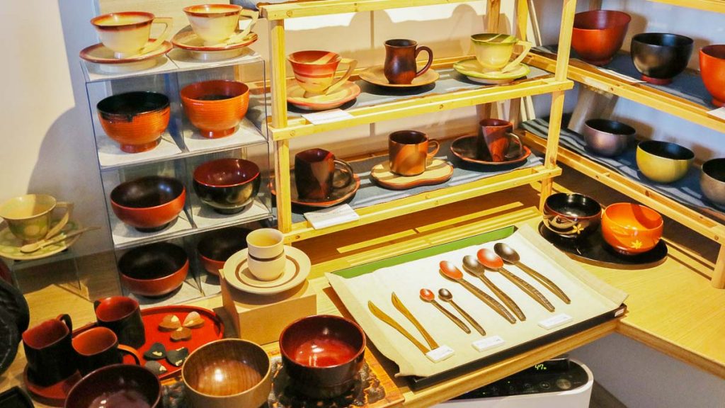 Bowls and Utensils at Sanuki Lacquer Art Museum