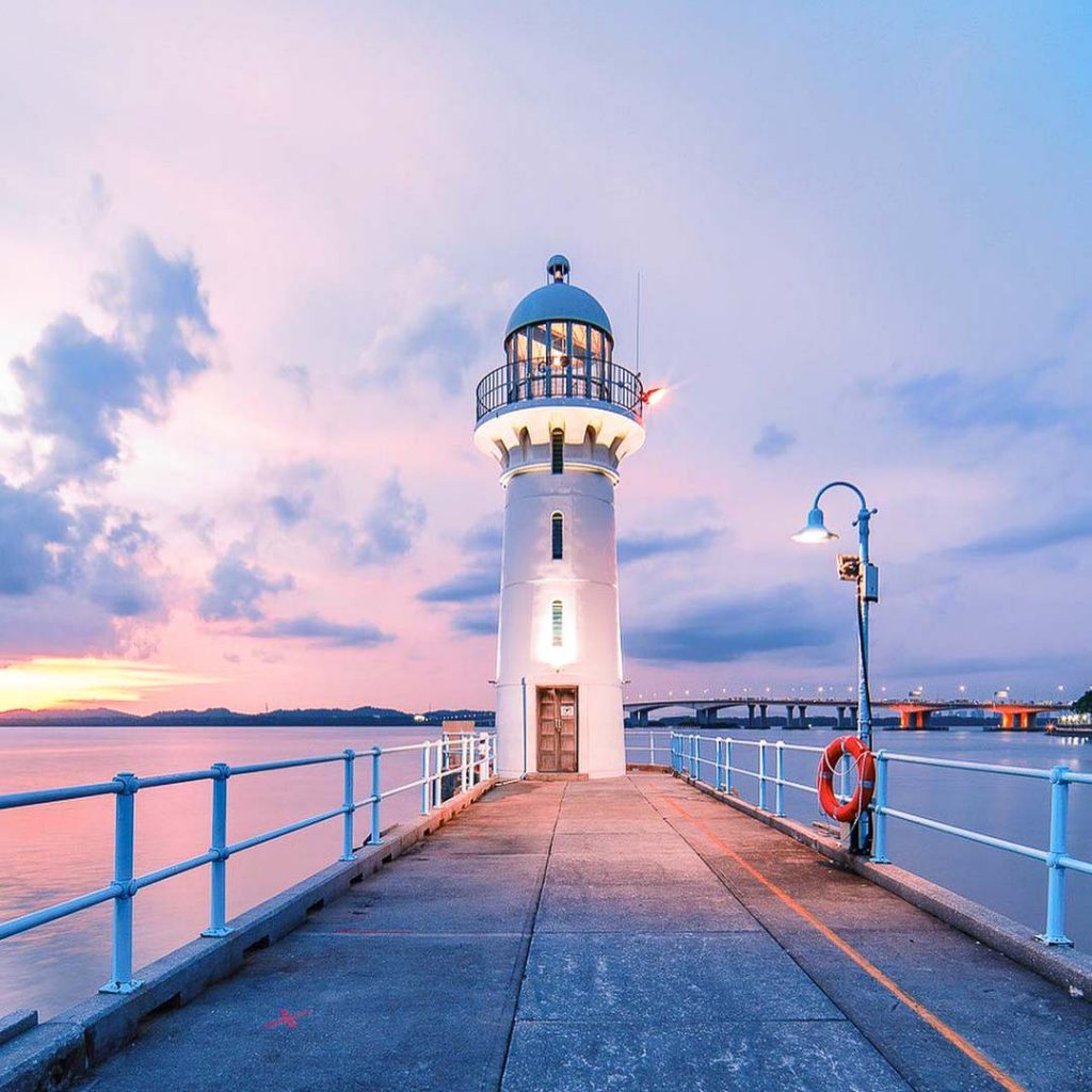 Raffles Marina Lighthouse 