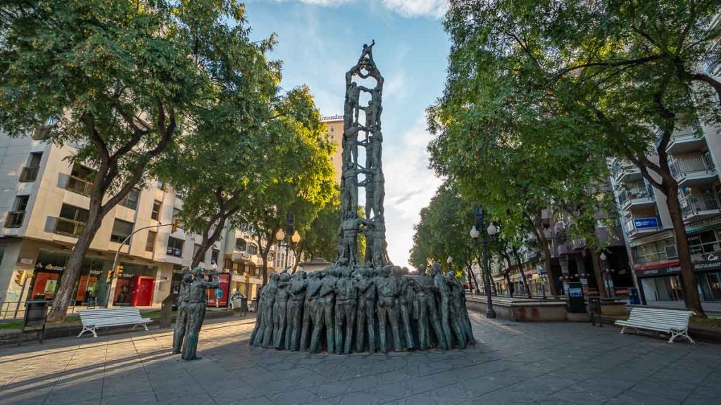 Tarragona Monumento a los Castellers - Catalonia Road Trip