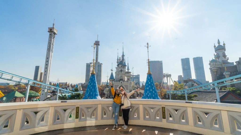 Girls Taking Picture at Lotte World Adventure Singapore South Korea VTL Itinerary