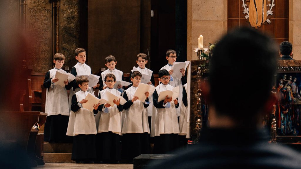 Montserrat Escolania de Montserrat Boys Choir - Catalonia Road Trip