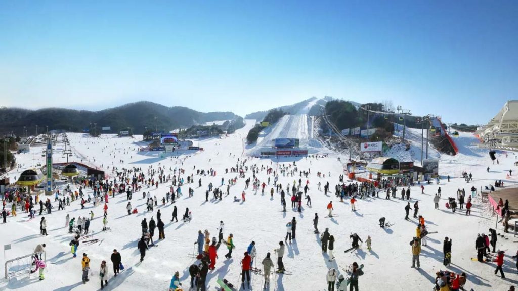 Welli Hilli Park Ski Slopes - Day Trips out of Seoul