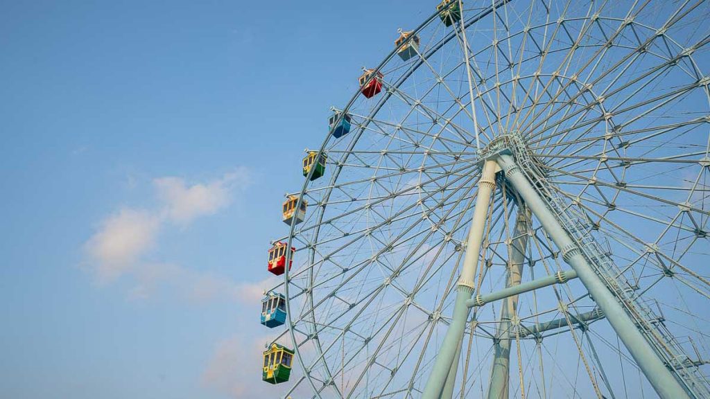 Ferris Wheel Wolmi Theme Park Incheon - Things to do in Korea