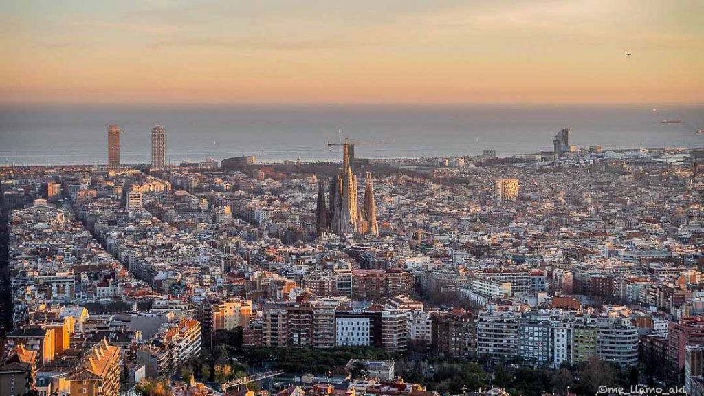 Carmel Bunker Viewpoint Sunset Barcelona Skyline - Best Things to do in Barcelona VTL Trip to Spain