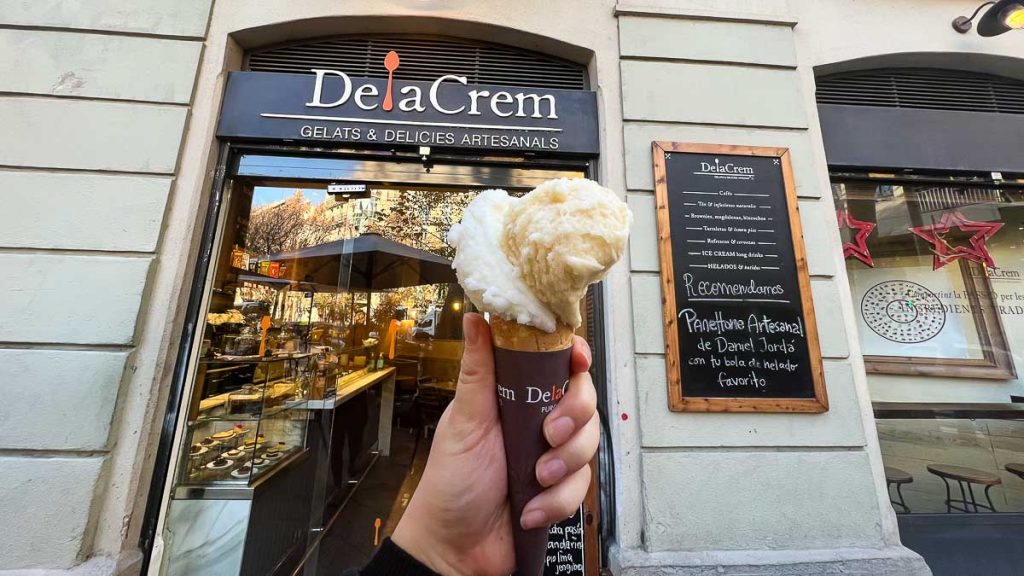 Dela Crem Ice Cream Shop - What to eat in Barcelona