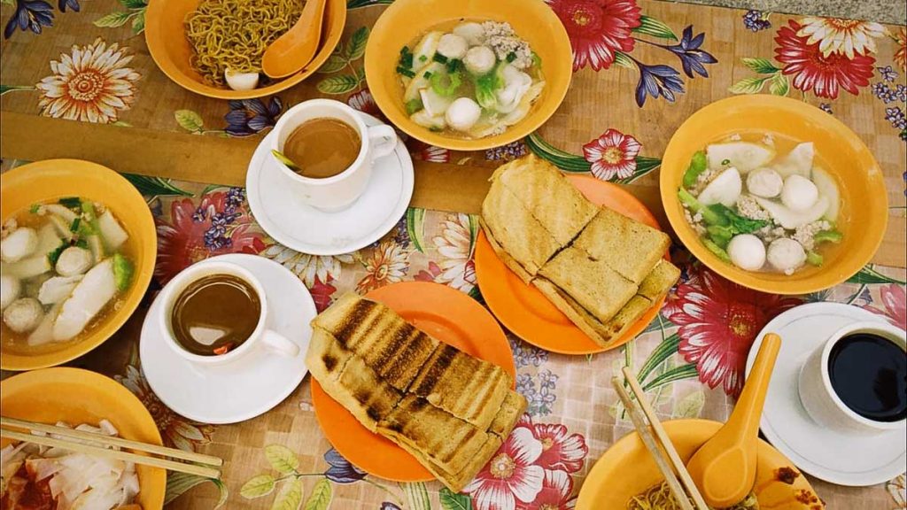 Traditional Breakfast Coffee and Toast - Things to do in Singapore