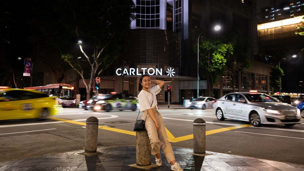 Girl posing on street - iPhone night photography