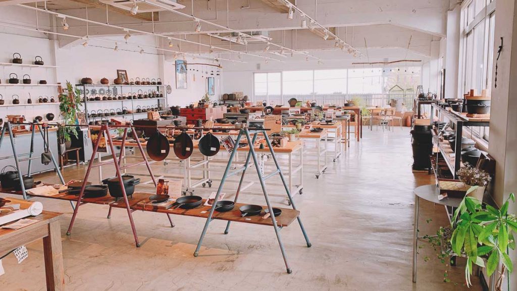 Oigen Store Interior - Tohoku Region