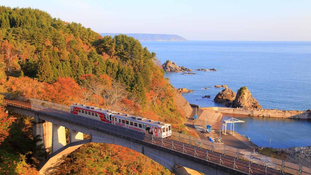 Sanriku Railway Train - Iwate Guide