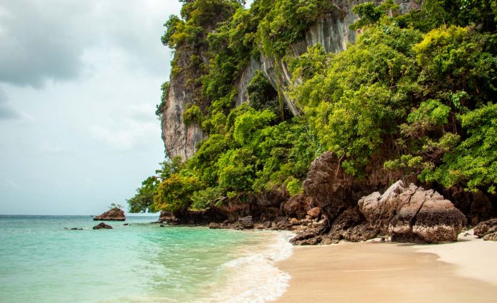 FEATURED IMAGE - Phuket itinerary