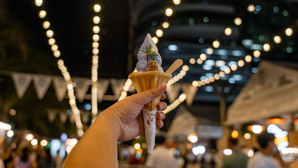Jodd Fairs Night Market Phung Phlit Honey Ice Cream - Bangkok Itinerary