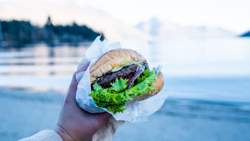 Fergburder by Lake Wakatipu - New Zealand Queenstown