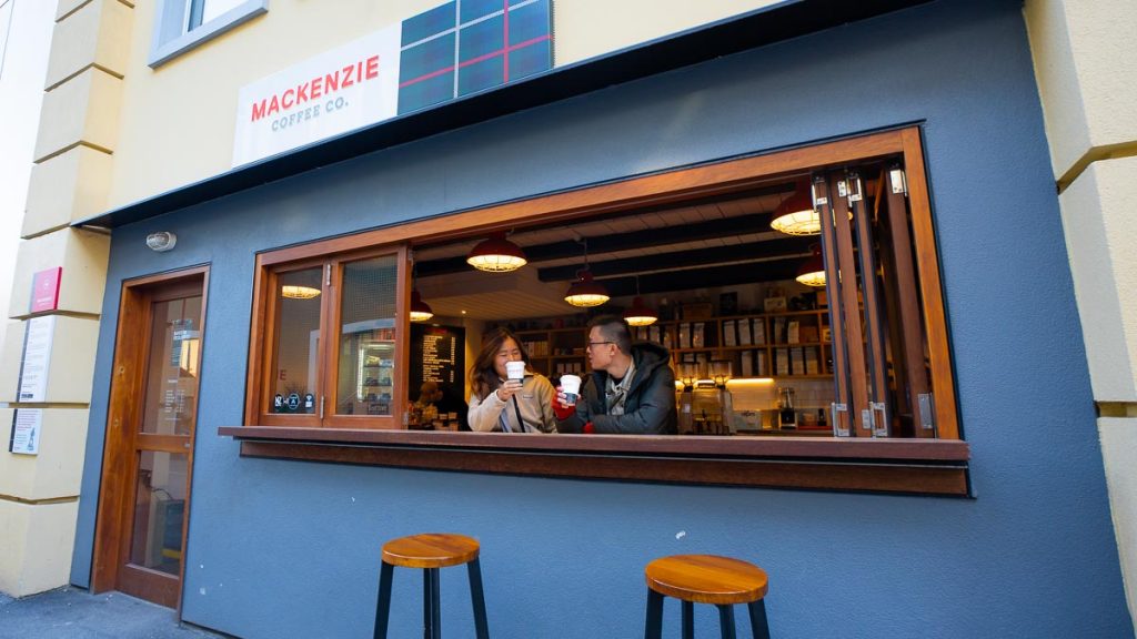 Friends Drinking coffee at Mackenzie Coffee - New Zealand Queenstown