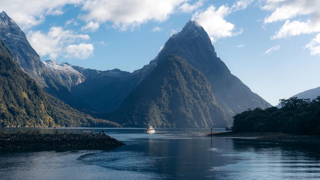 Milford Sound Cruise Ship - New Zealand South Island Guide