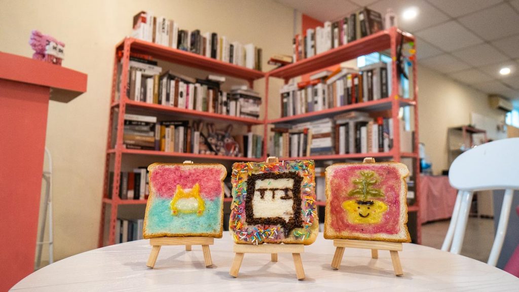 Painted Toast on Display - Things to do in Johor Bahru