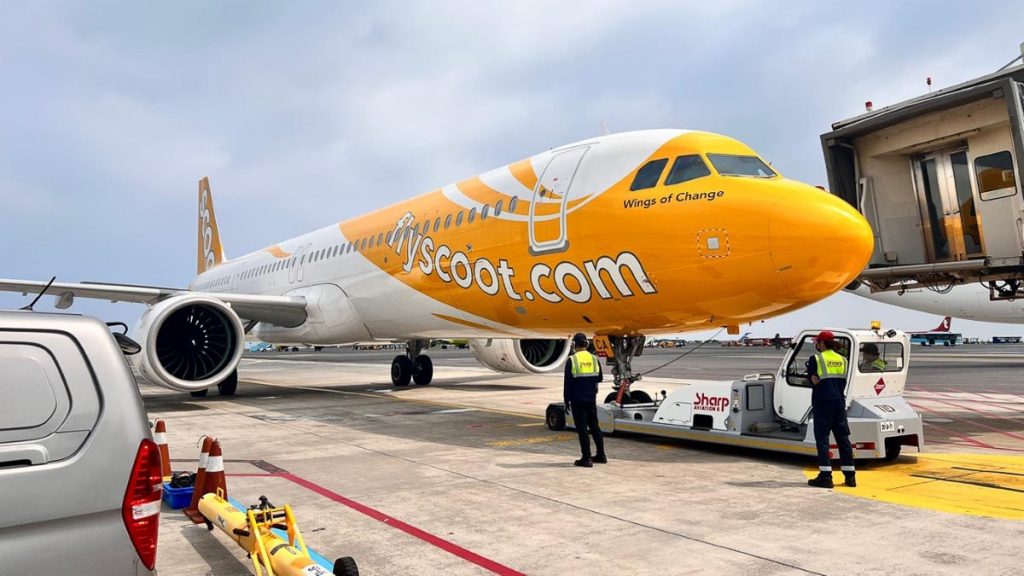 Scoot Plane TR812 at Jeju Airport - Scoot Giveaway