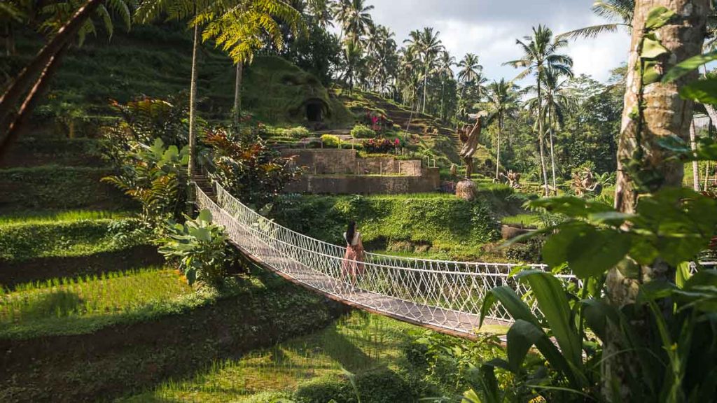 Alas Harum Bridge Photo spot - bali itinerary