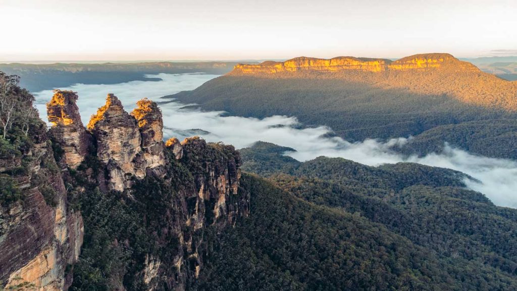 Blue Mountains Three Sisters during Sunrise New South Wales Itinerary