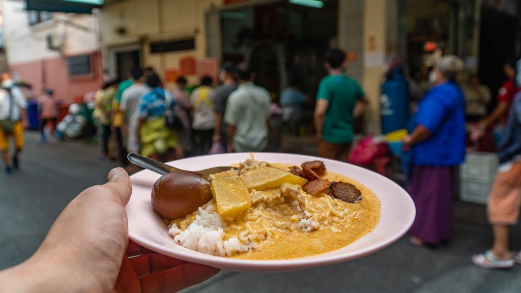 Jek Pui Streetside Curry Rice in Chinatown - Bangkok Food Guide