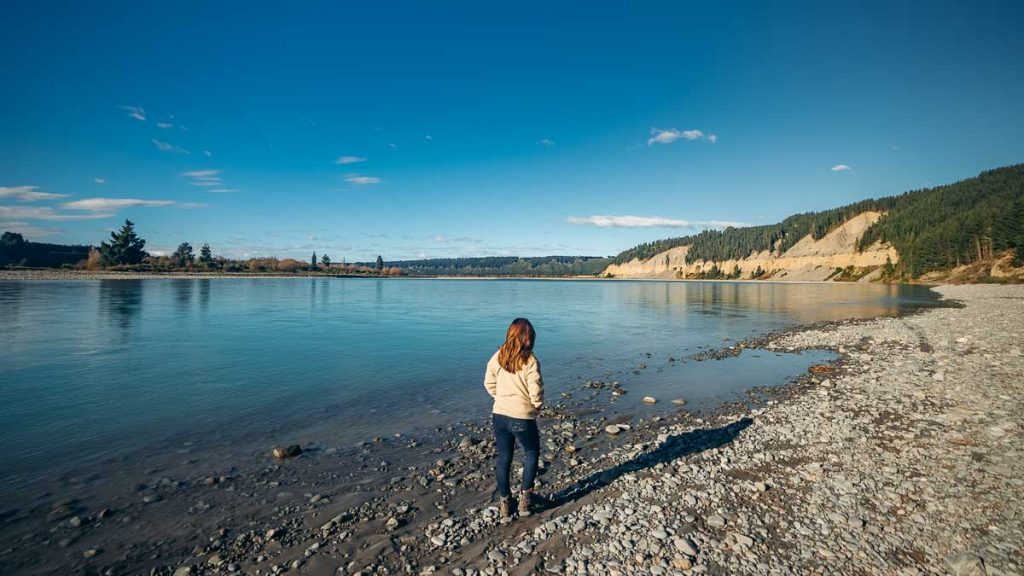 South Island Lake Pit Stop During Driving - Planning a New Zealand Road Trip