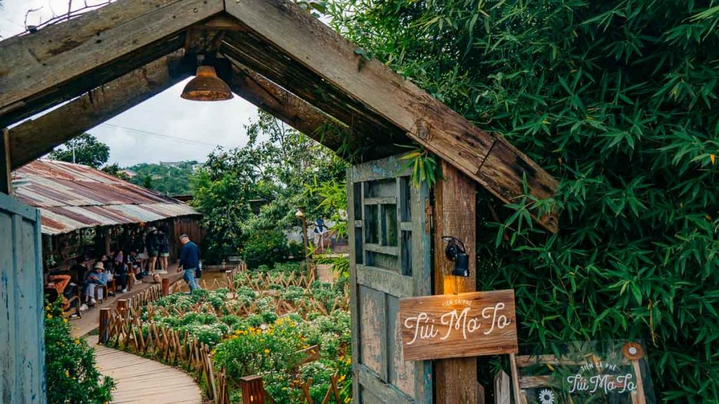Da Lat Tui Mo To Cafe Entrance - Best Things to do in Da Lat