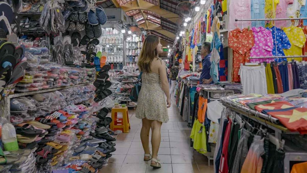 Ho Chi Minh Ben Thanh Market Clothes Shops - Vietnam Guide