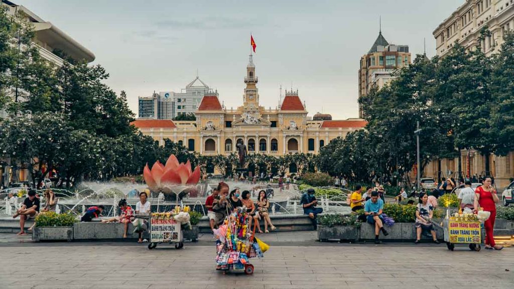 Ho Chi Minh Nguyen Hue Walking Street - Vietnam Guide