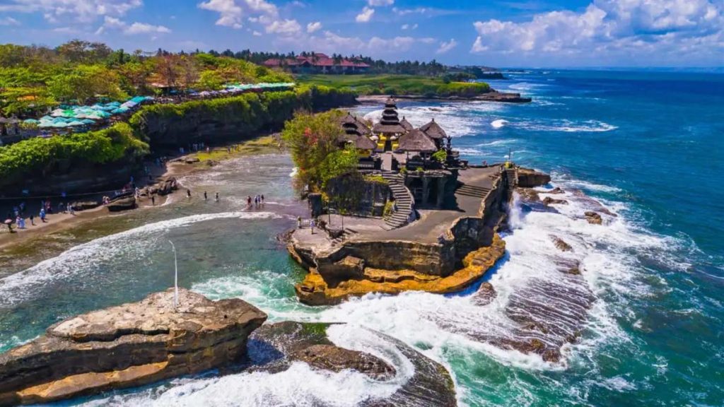 Tanah lot temple - Temples in Bali