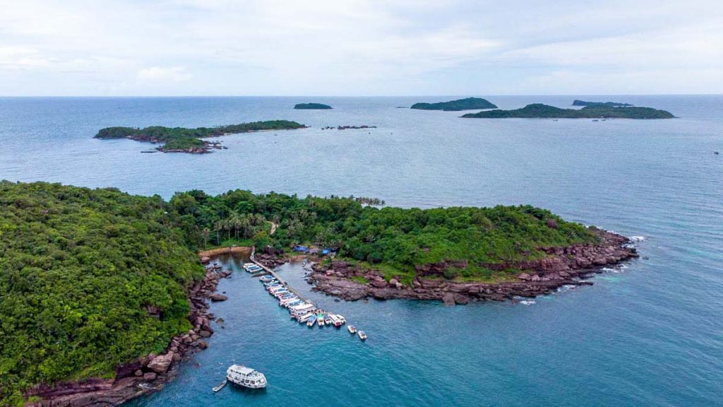 Fingernail Island -Southern Vietnam Island Hopping