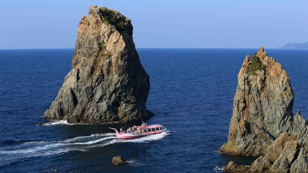 Omijima Sightseeing Ship Dolphin Boat - Things to do in San'in Japan