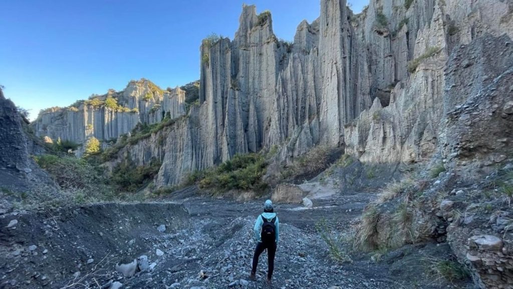 Putangirua Pinnacles - LOTR Hikes in New Zealand