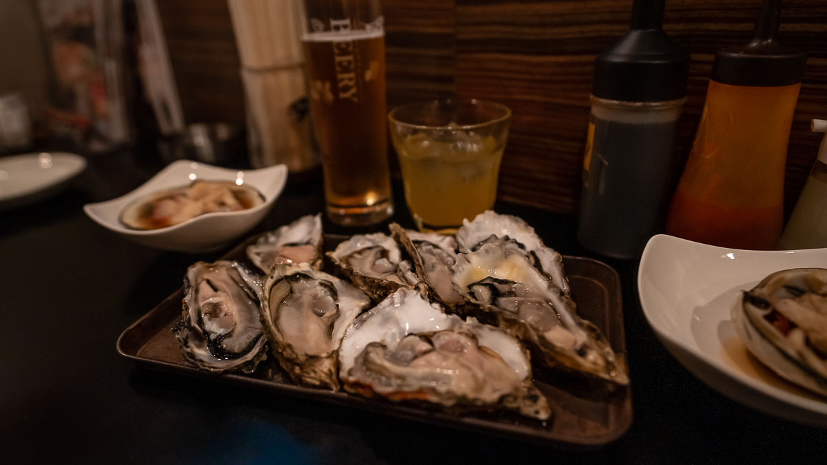 Sapporo Gotsubo Oyster Bar Oysters - Hokkaido Food Guide