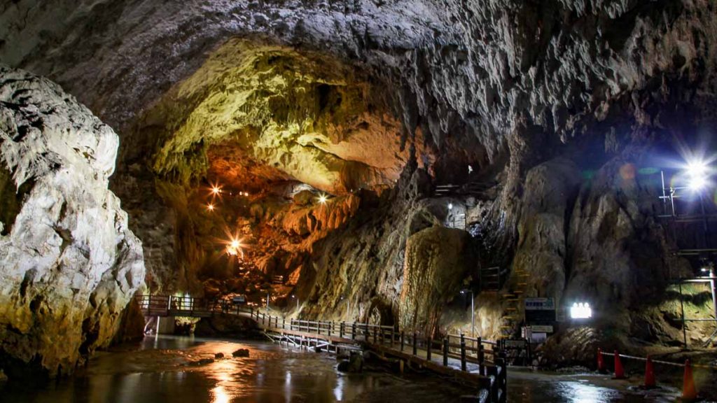 Yamaguchi Prefecture Akiyoshido Cave - Things to do in San'in Japan